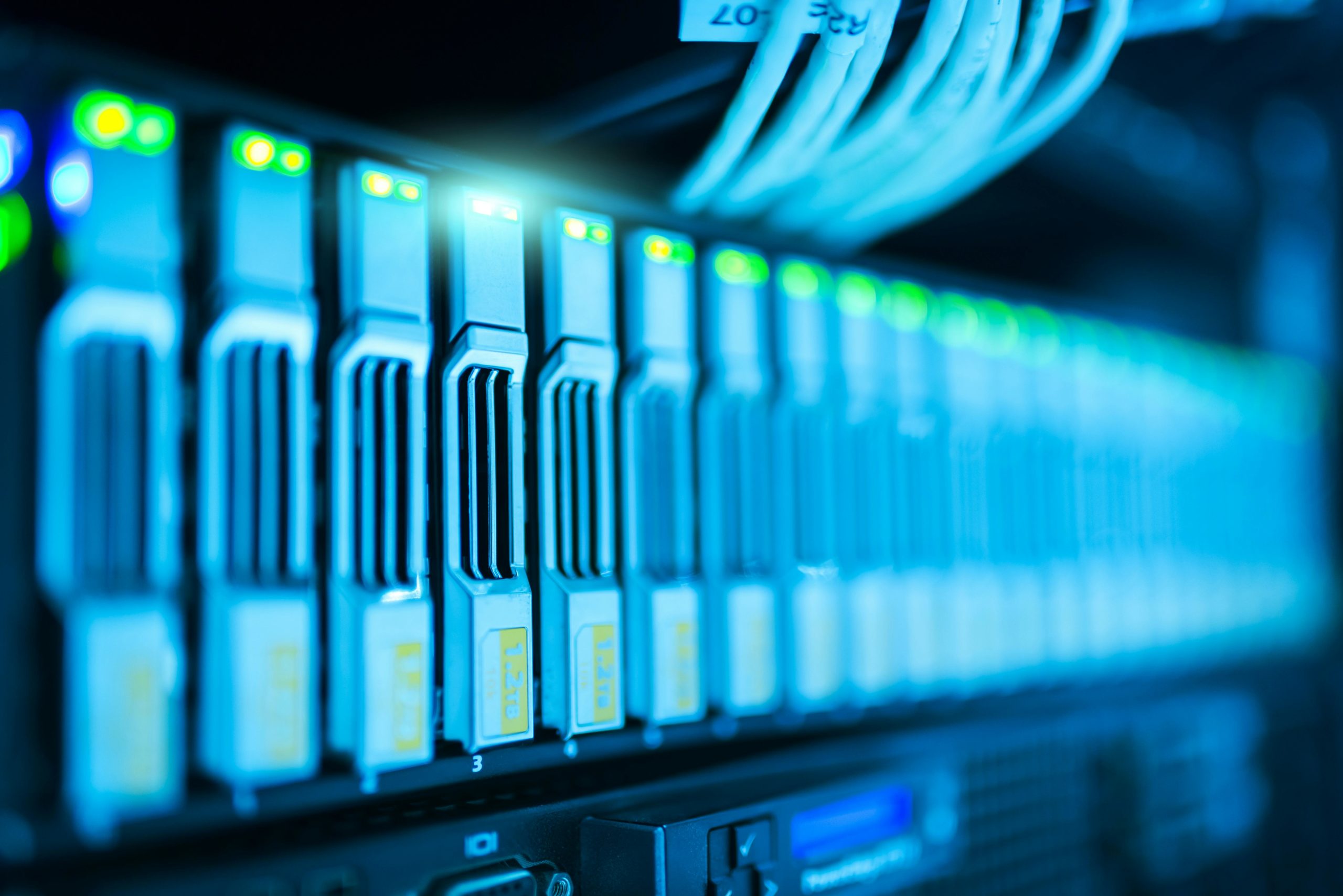 Advantages and disadvantages of multi-cloud 