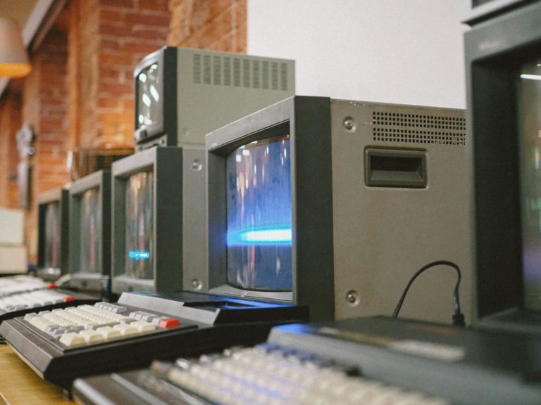 6 Factors to Consider Before Modernizing Your Legacy Applications